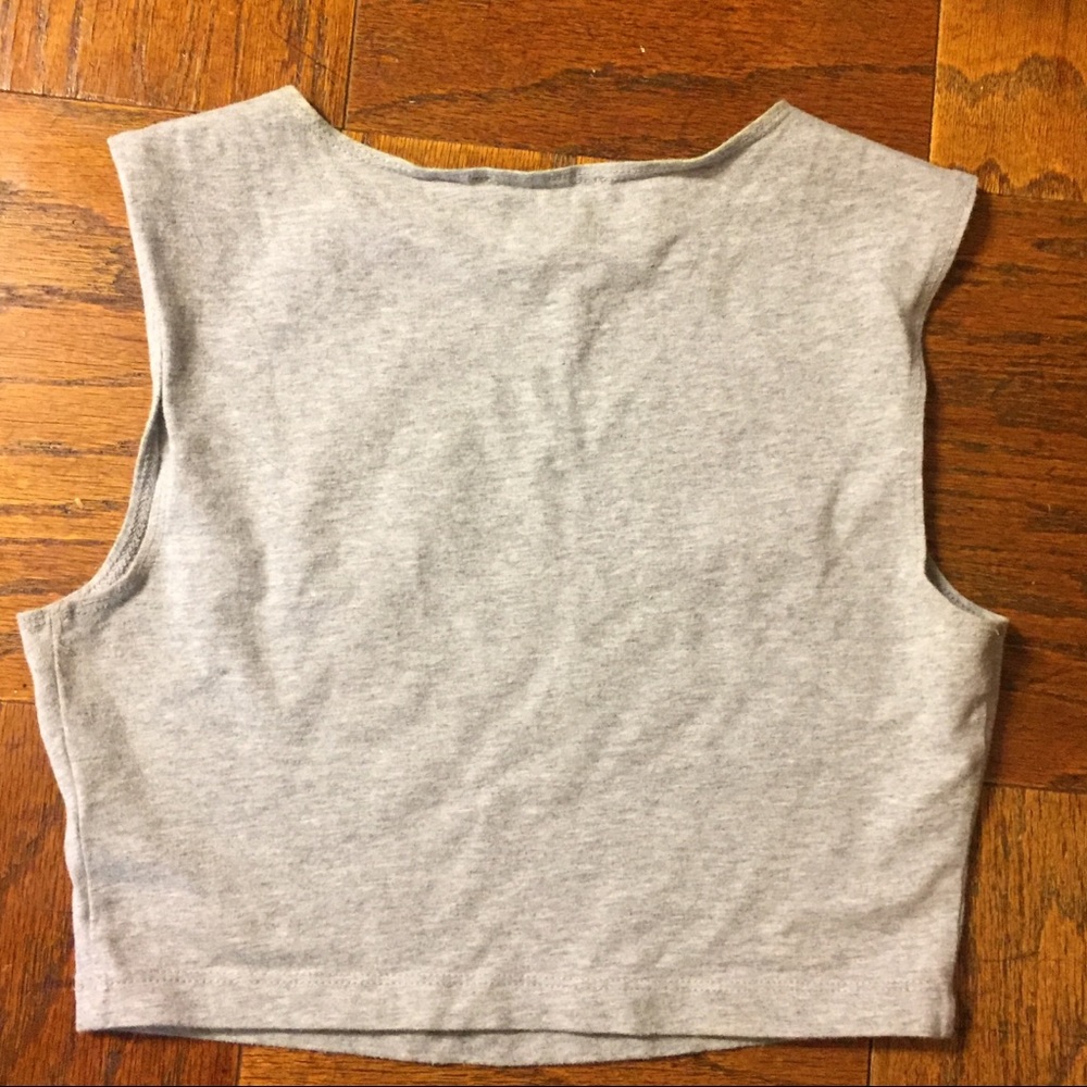 Gray crop top - Picture 2 of 3